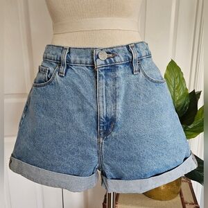 BDG Rolled Mom-Relaxed Style Silhoutte 100% Cotton Denim Shorts!